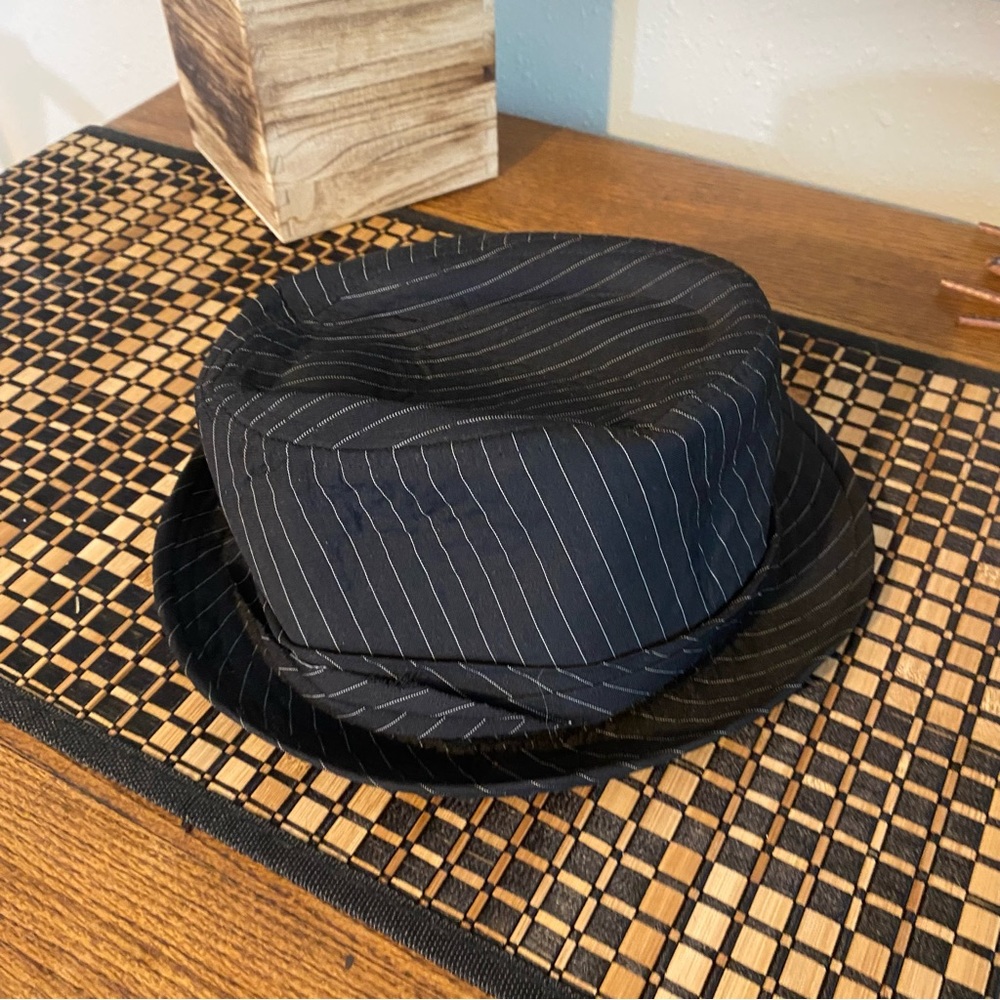 Lids Fedora pin stripe Black Cloth fabric men woman’s small medium hat